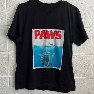 Graphic T-Shirt. Paws (Jaws cat). Large. Black